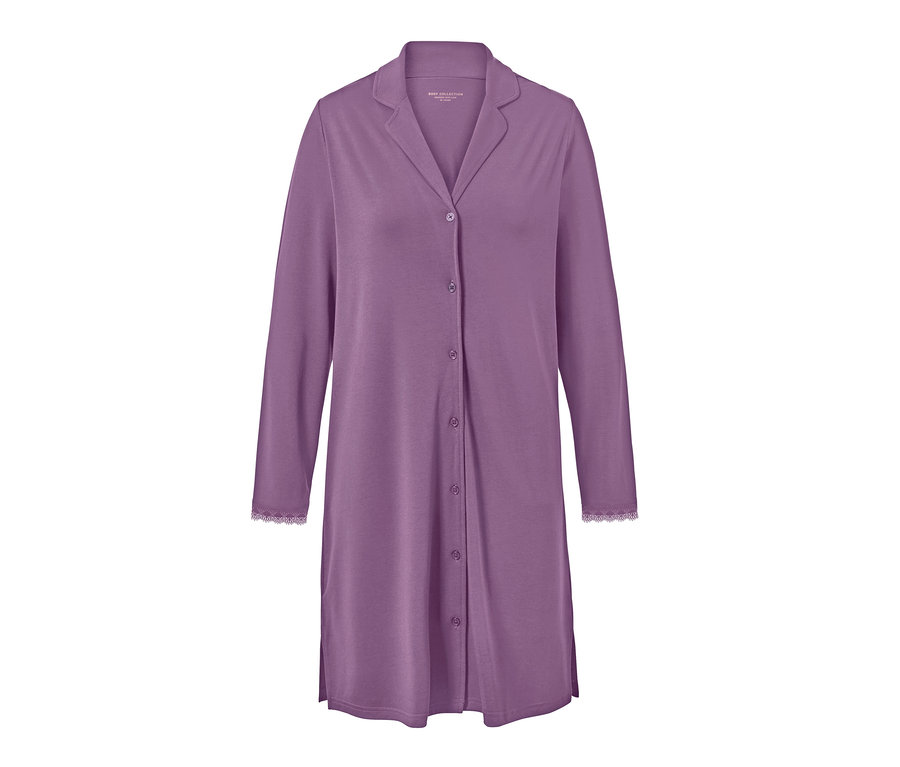 Lila, gombos, hosszú ujjú női hálóing.