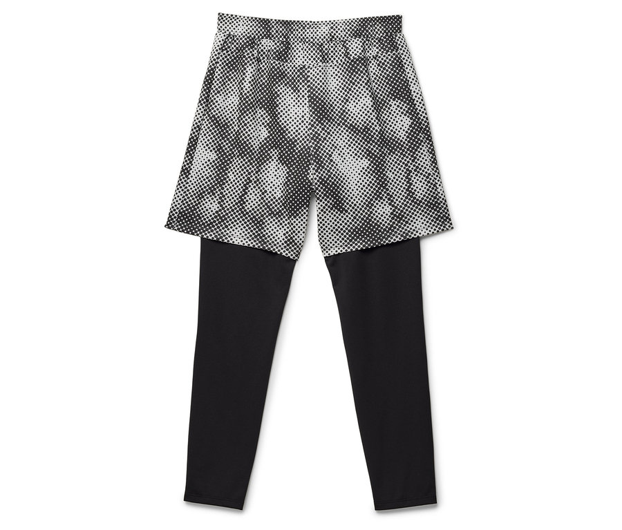 Fekete leggings pöttyös szoknyával.