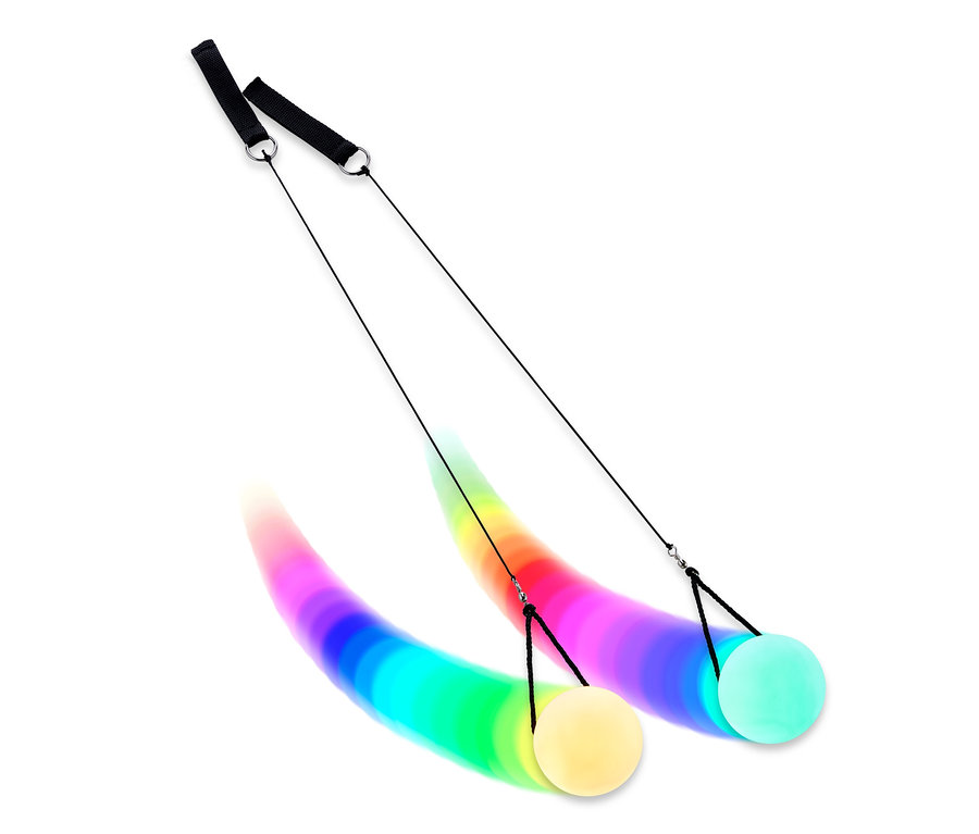 Egy pár LED-es poi szivárványos nyomokkal.