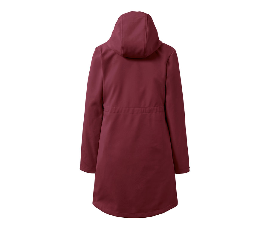 Bordó női softshell kabát hátulnézetből.