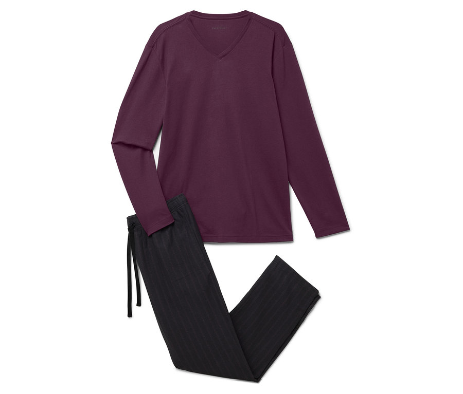 Lila hosszú ujjú pizsama felső és egy fekete csíkos pizsama nadrág húzózsinórral.