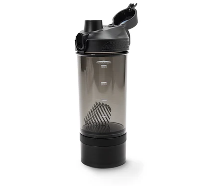 Egy fekete protein shaker fémspirállal a belsejében.
