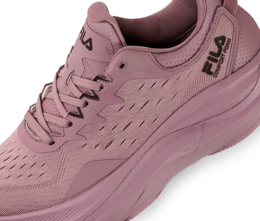 Egy FILA Retron női sneaker közeli képe mauve shadow színben.