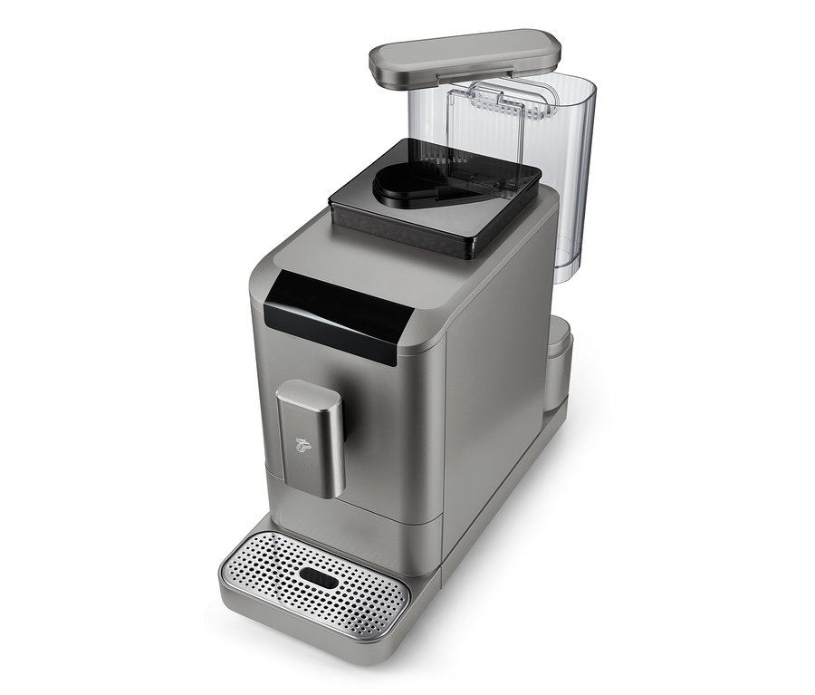 Közelkép a »Esperto2 Caffè« automata kávéfőzőről, Titanium Silver színben.