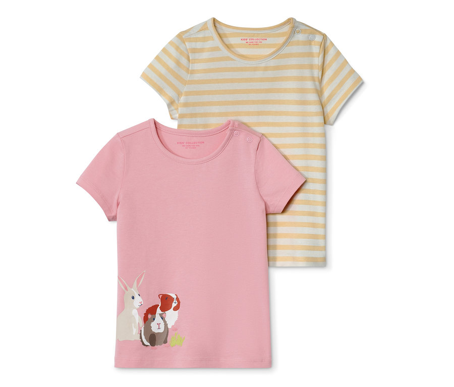 Két kislány póló: egy rózsaszín állatmintával, egy sárga-fehér csíkos.