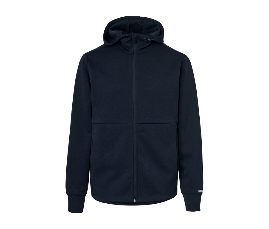 Egy sötétkék férfi funkcionális szabadidőfelső kapucnival és cipzárral.