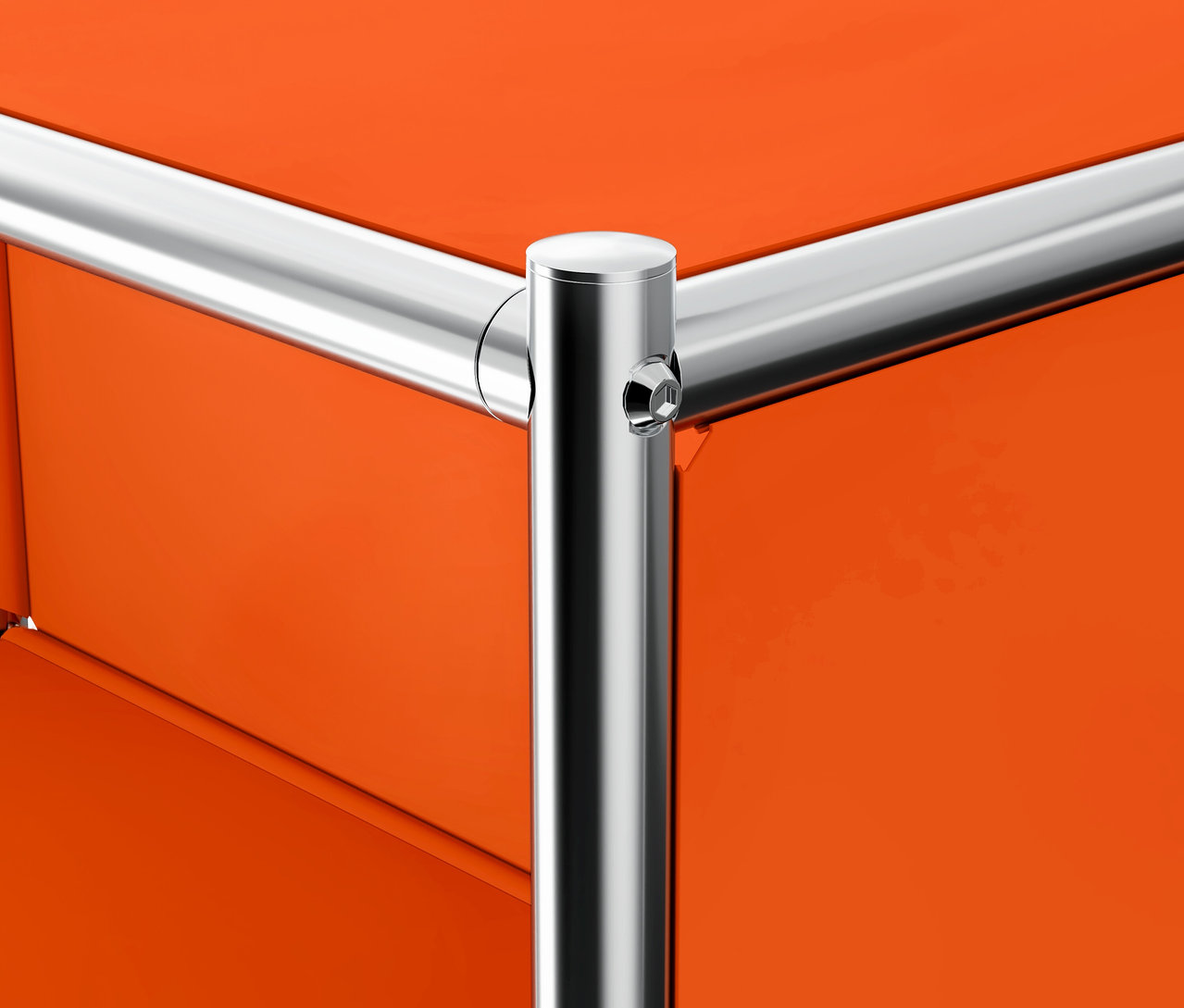 Közelkép egy narancssárga »CN3« görgős tároló részletéről, 3 fiókkal.