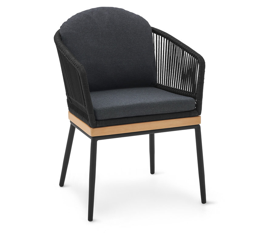 Kerti szék textilfonattal és sötét párnákkal.