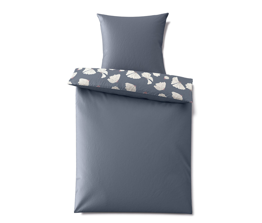 Sötétkék, normál méretű mikroszálas ágynemű virágmintával.