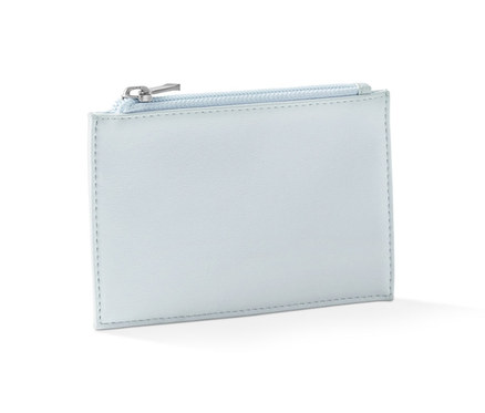 Egy világoskék, cipzáros pénztárca.