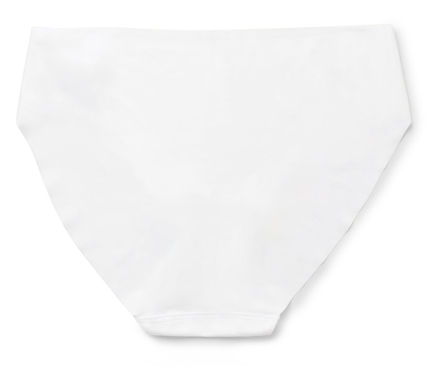 Fehér női alsónadrág fehér háttérrel.
