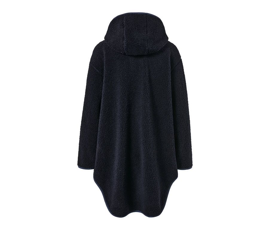 Női oversize plüsskabát hátulnézetből, sötétkék.