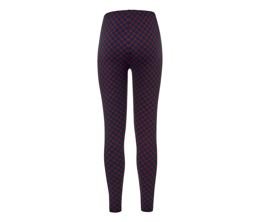 Egy kockás mintázatú női leggings közelről.