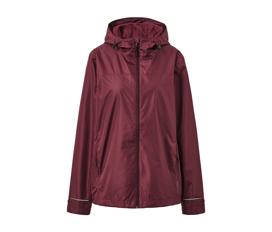 Bordó esőkabát kapucnival.