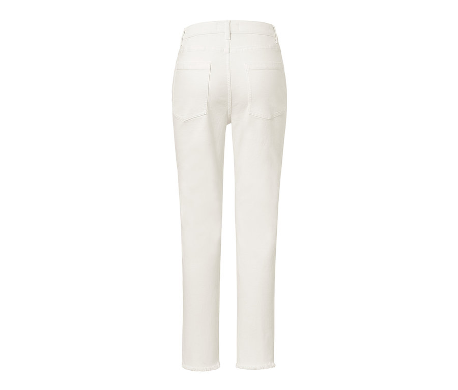 A »Fit Lilly« modern farmernadrág hátulnézete.