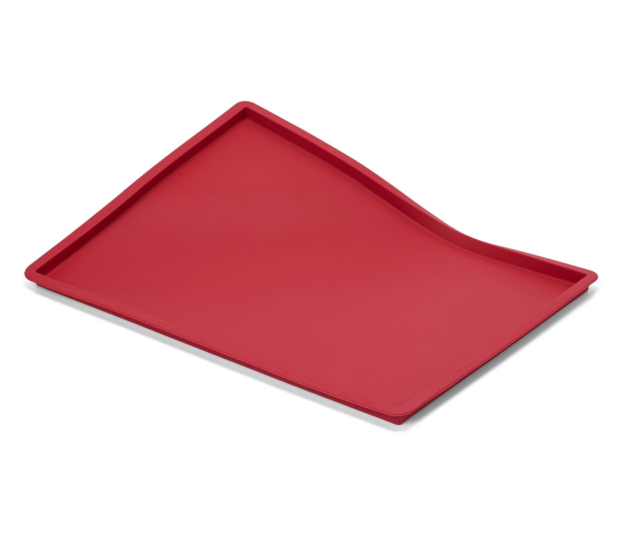 Piros alátét fehér háttéren.