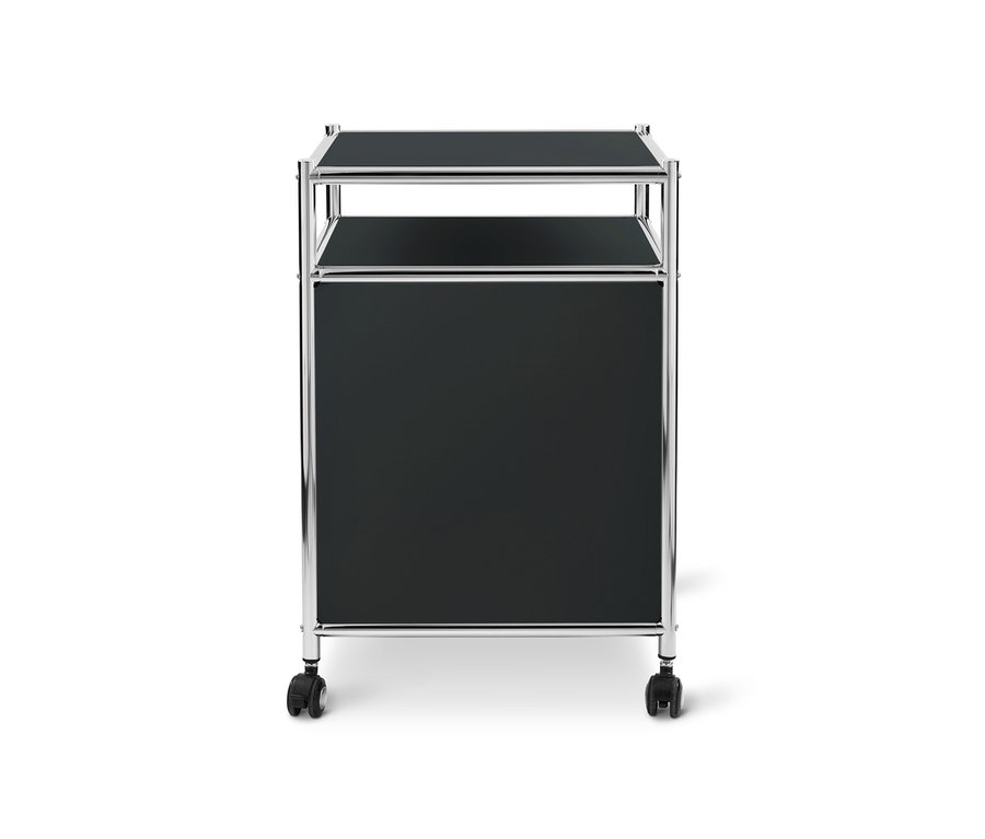 Fekete, fém, görgős tároló 1 ajtóval.