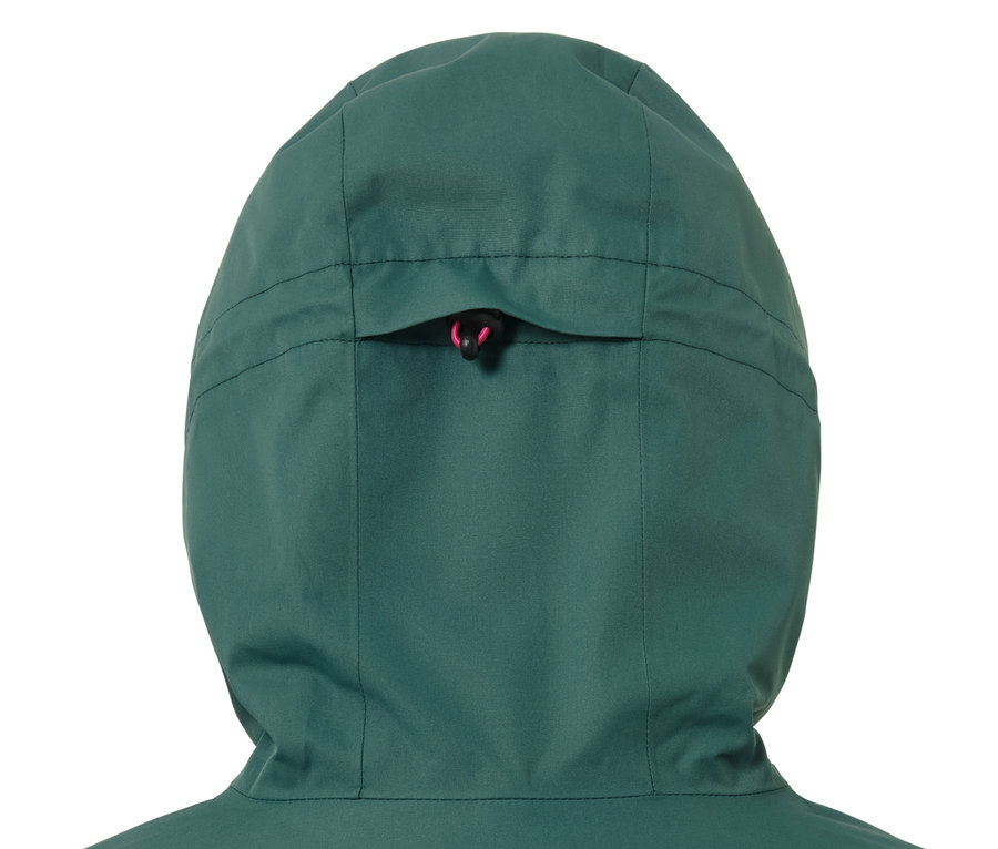 A sötétzöld női sí- és snowboard kabát kapucnija.