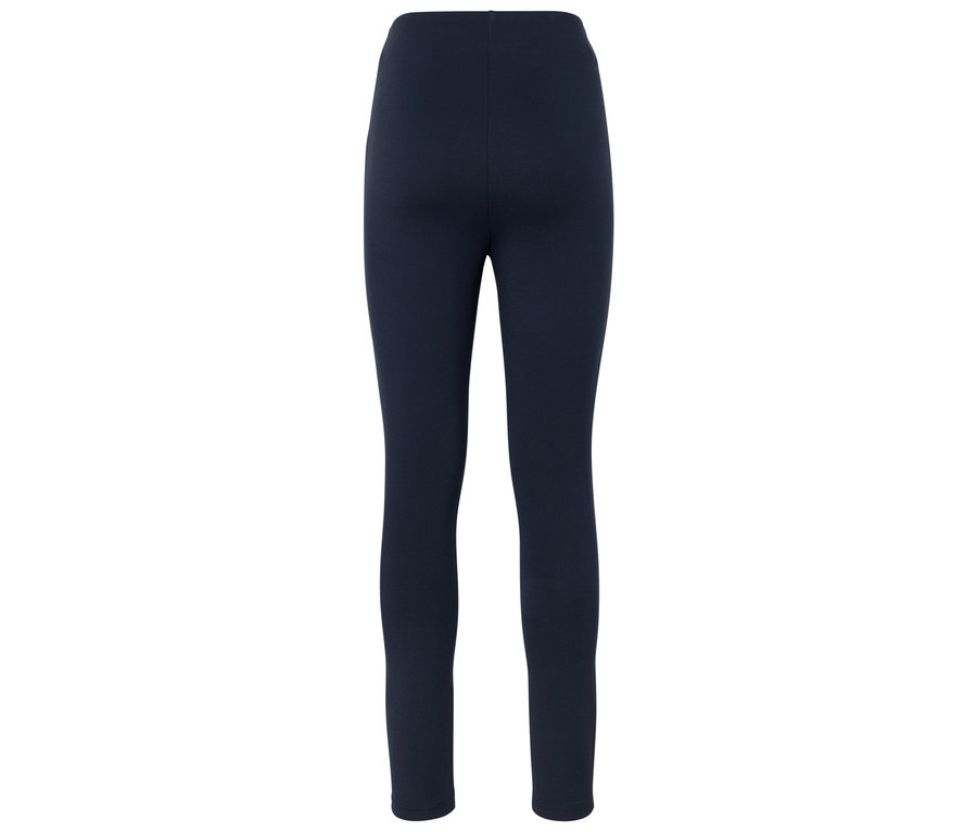 Sötétkék leggings.