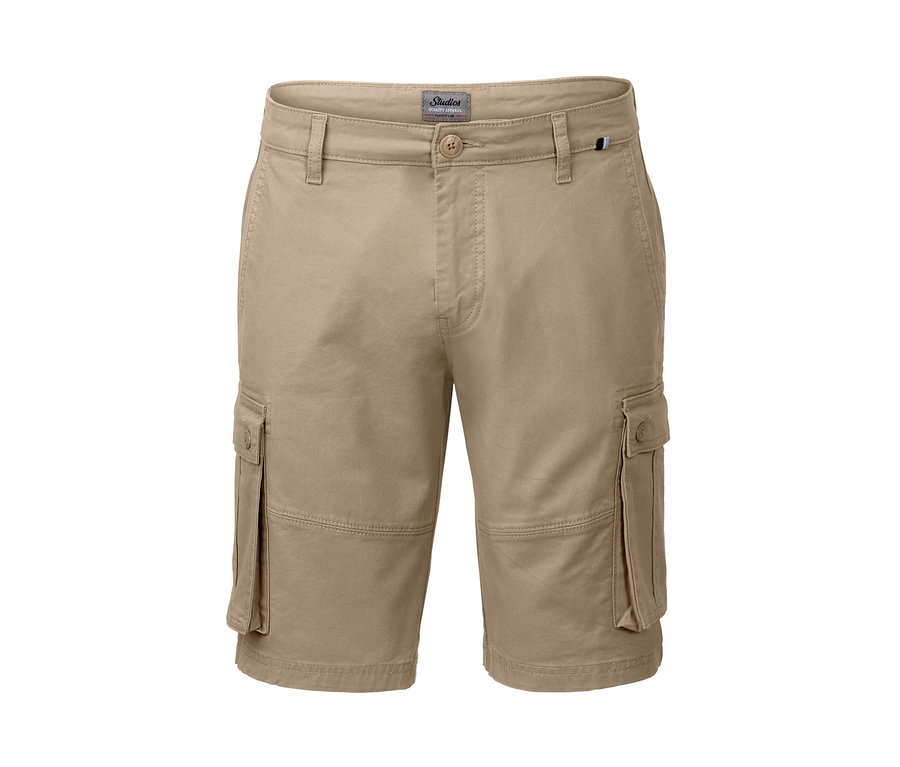 Khaki férfi oldalzsebes bermudanadrág.