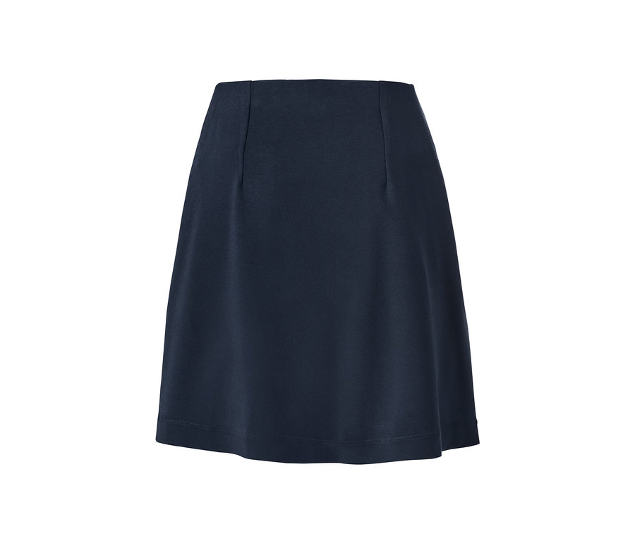 Egy sötétkék dzsörzé szoknya.