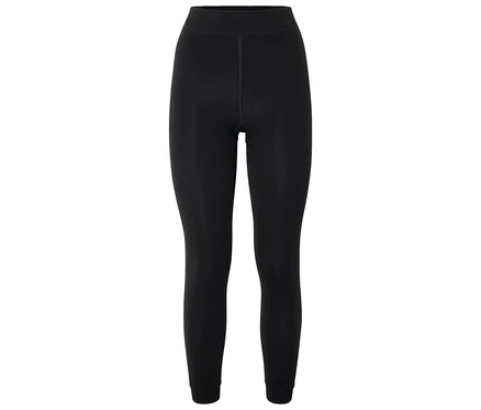 Fekete leggings fehér háttérrel.