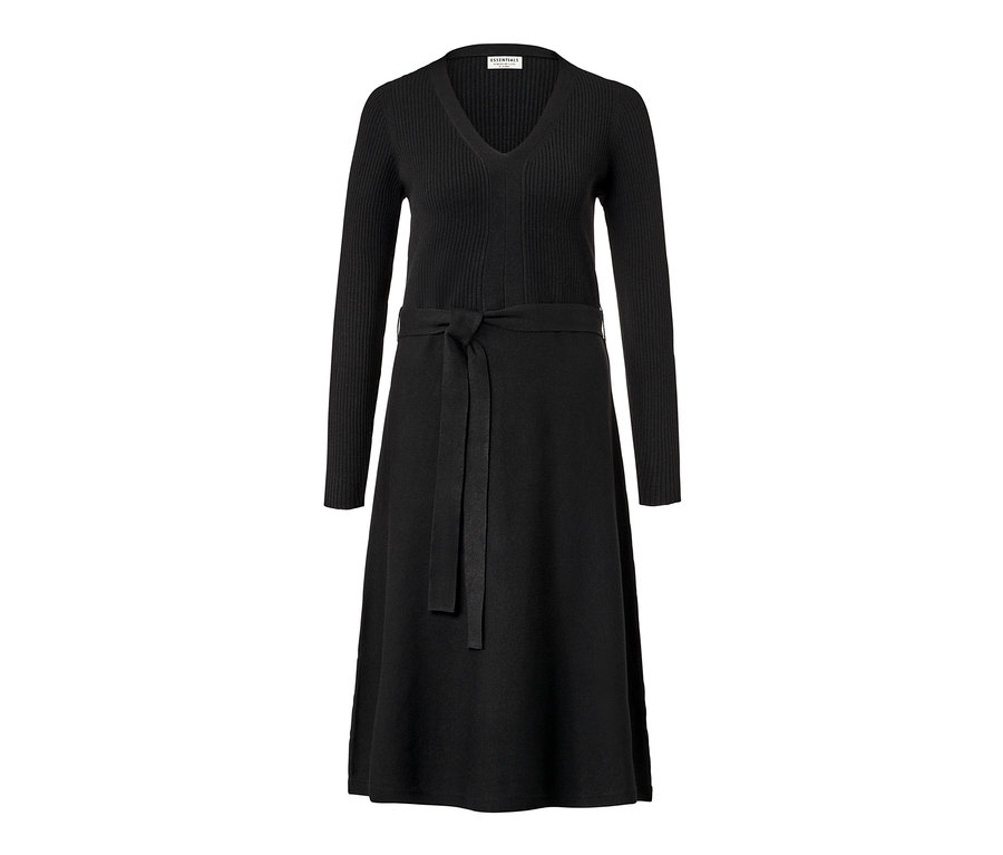 Fekete kötött midiruha, hosszú ujjakkal és övvel.