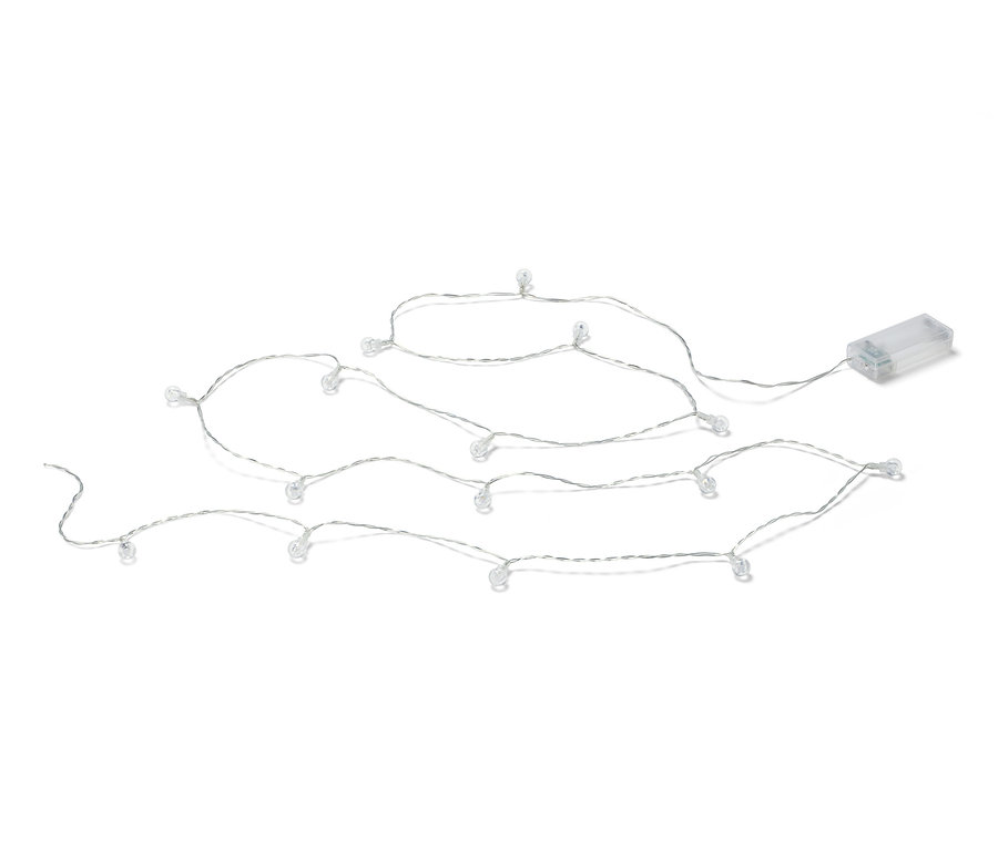 LED-es égősor fehér háttérrel.