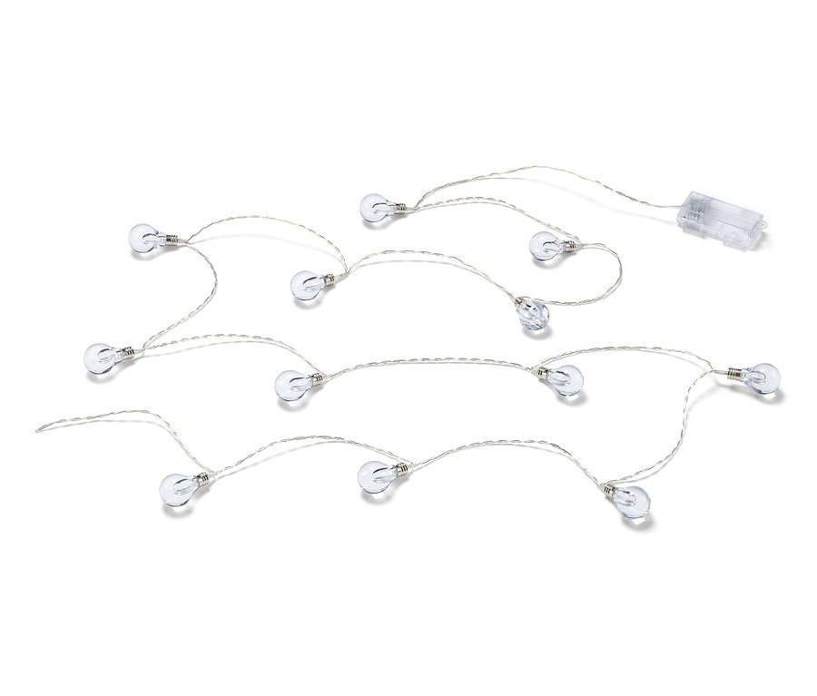 LED-es égősor izzókkal fehér háttéren.