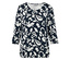 Női háromnegyedes ujjú felső, sötétkék alapon fehér virágmintával.