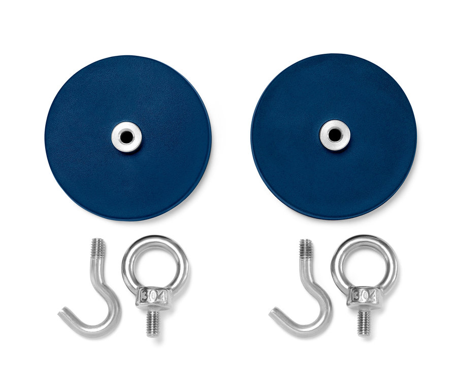 Két mágneses akasztó szettben.