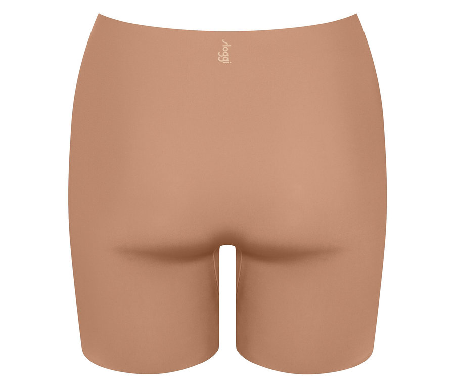 Közeli kép egy bézs Sloggi alsónadrágról.