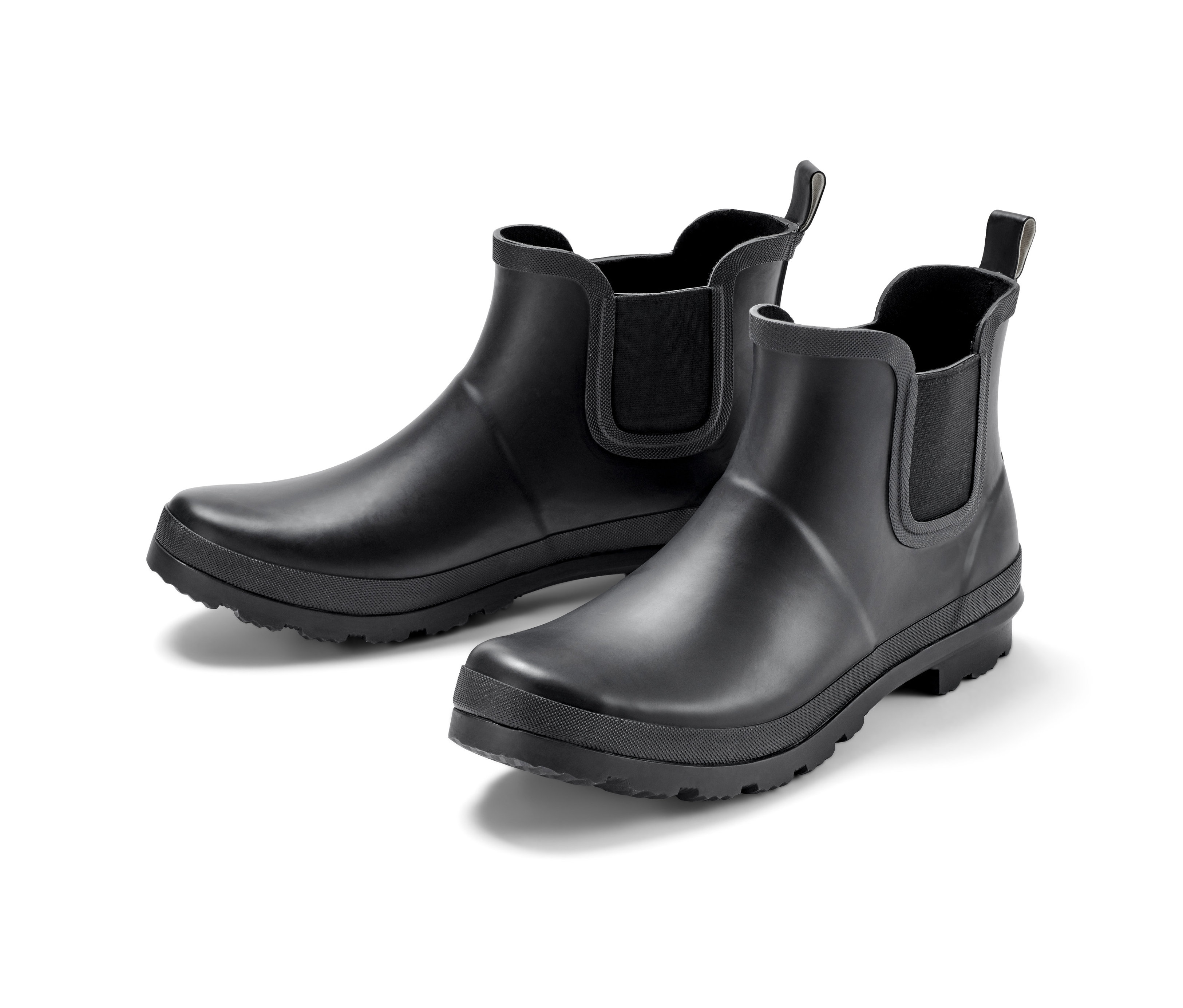 Két pár fekete férfi gumi bokacsizma.