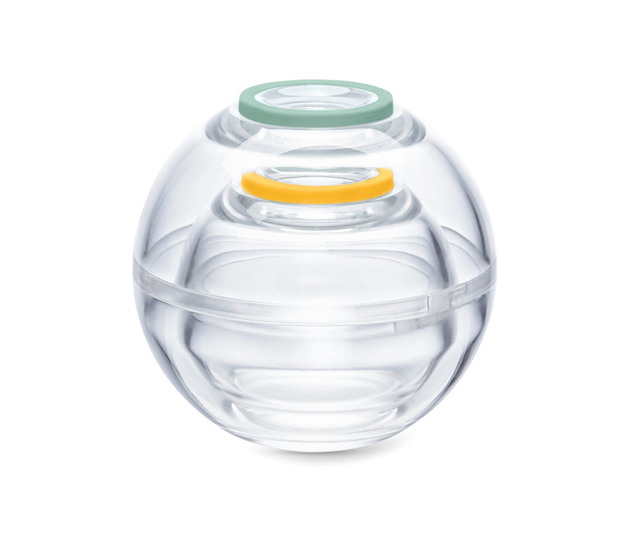 Két átlátszó, gömb alakú frissentartó.