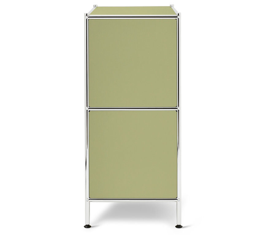 Zöld szekrény két rekesszel és ezüst kerettel.