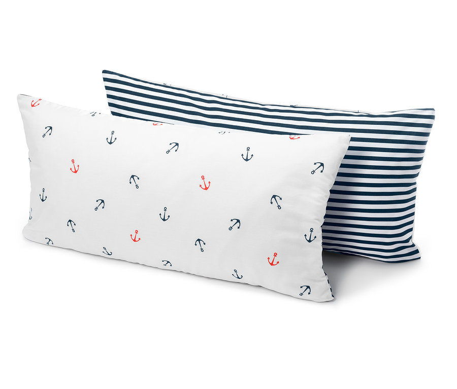 Két téglalap alakú párna fekszik egymáson. A felső párna fehér, piros és kék horgonyokkal. Az alsó párna kék és fehér vízszintes csíkokkal rendelkezik.