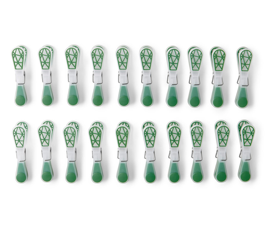 Két sorban 20 darab zöld ruhacsipesz.