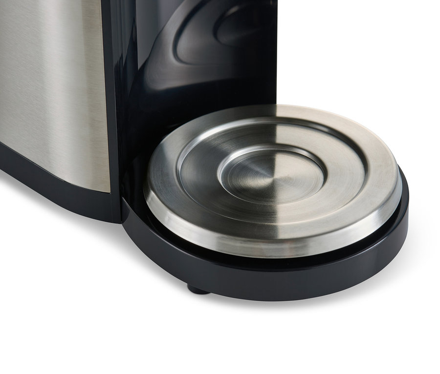 Egy elektromos kávédaráló részlete mérleggel.