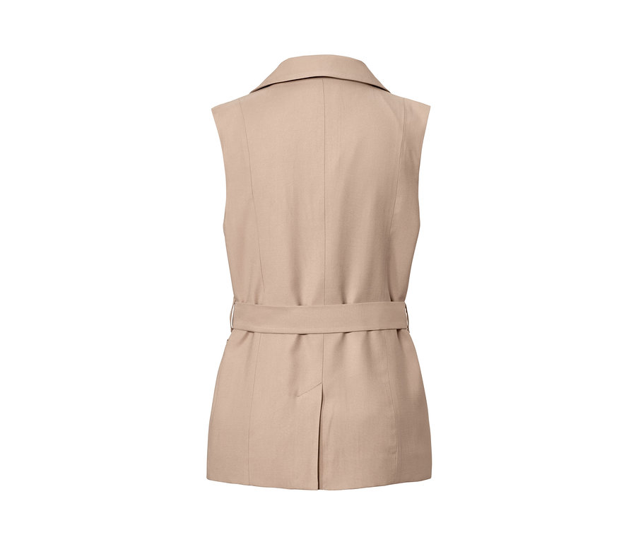 Bézs, megkötős női ujjatlan blézer.