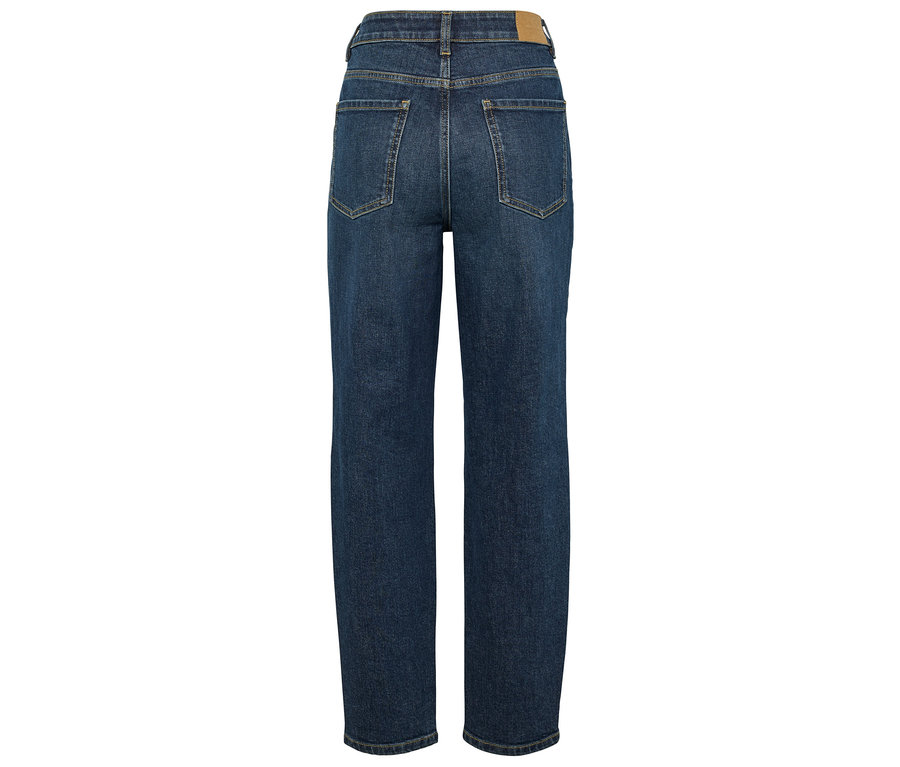 Hátulnézet egy sötétkék, magas derekú farmerről.