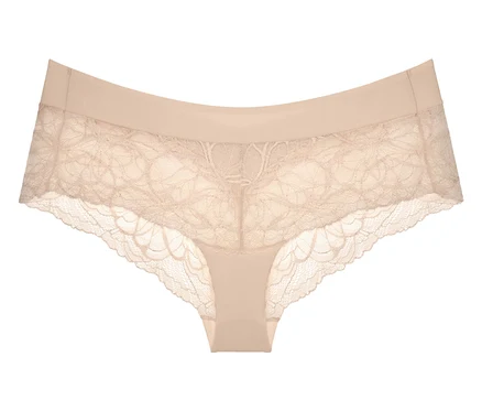 Nude Triumph Body Makeup Illusion csipke alsó, nude bézs.