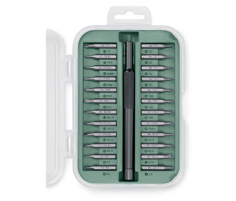 Egy precíziós csavarhúzó készlet egy zöld tokban.