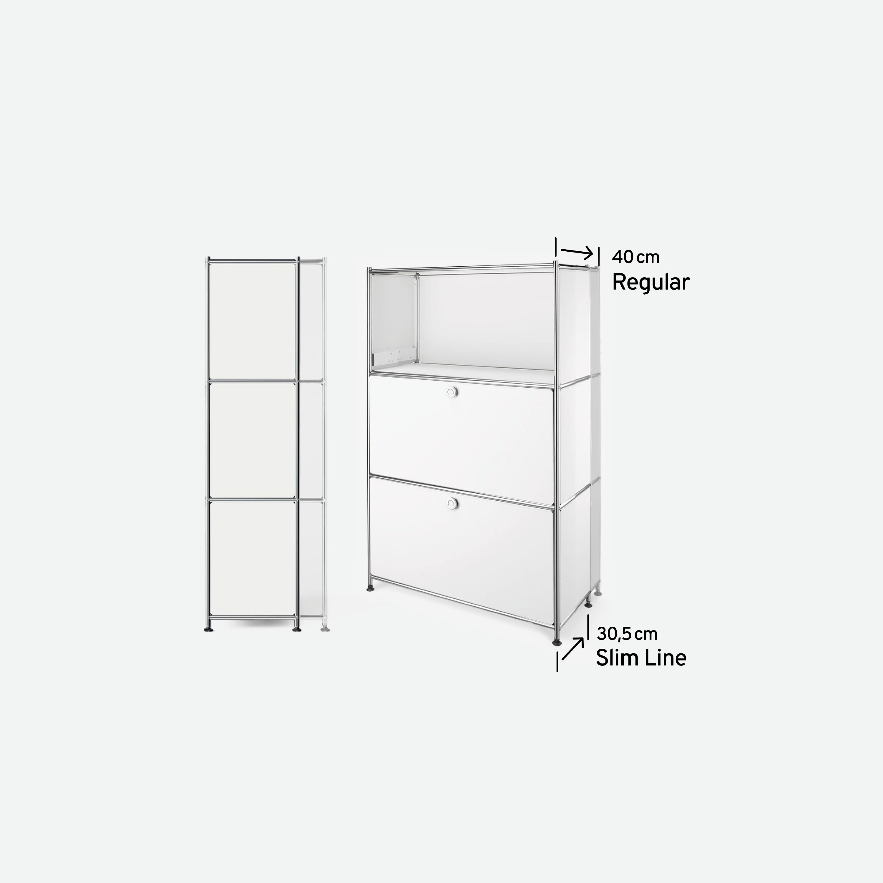 Két fehér polc ezüst részletekkel fehér háttér előtt. A bal oldali polc 30 cm széles, a jobb oldali 40 cm.