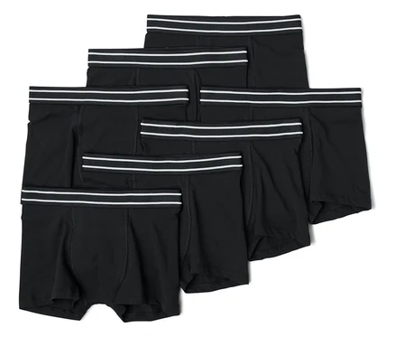 Halom hat fekete boxeralsóból, fehér csíkokkal a derékrészen.