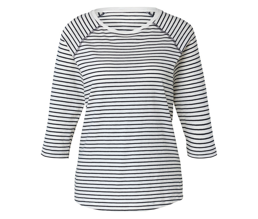 Csíkos, fehér, hosszú ujjú póló fekete csíkokkal.
