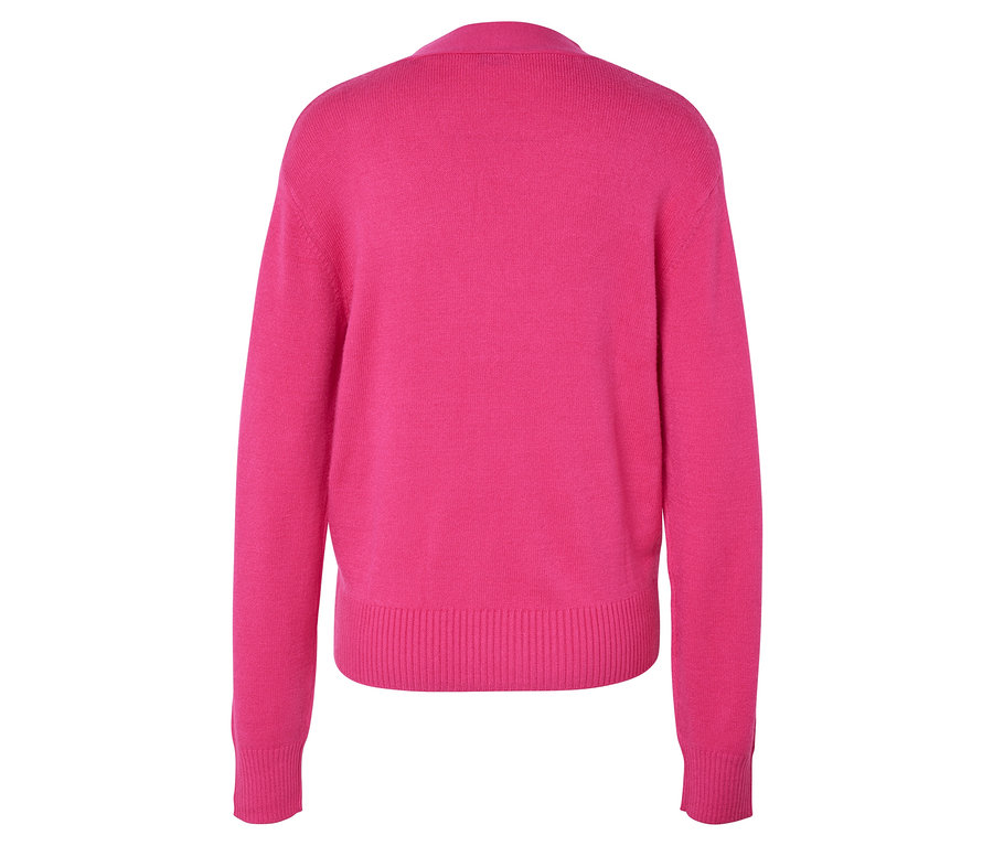 Hátulnézet egy rózsaszín, hosszú ujjú pulóverről.