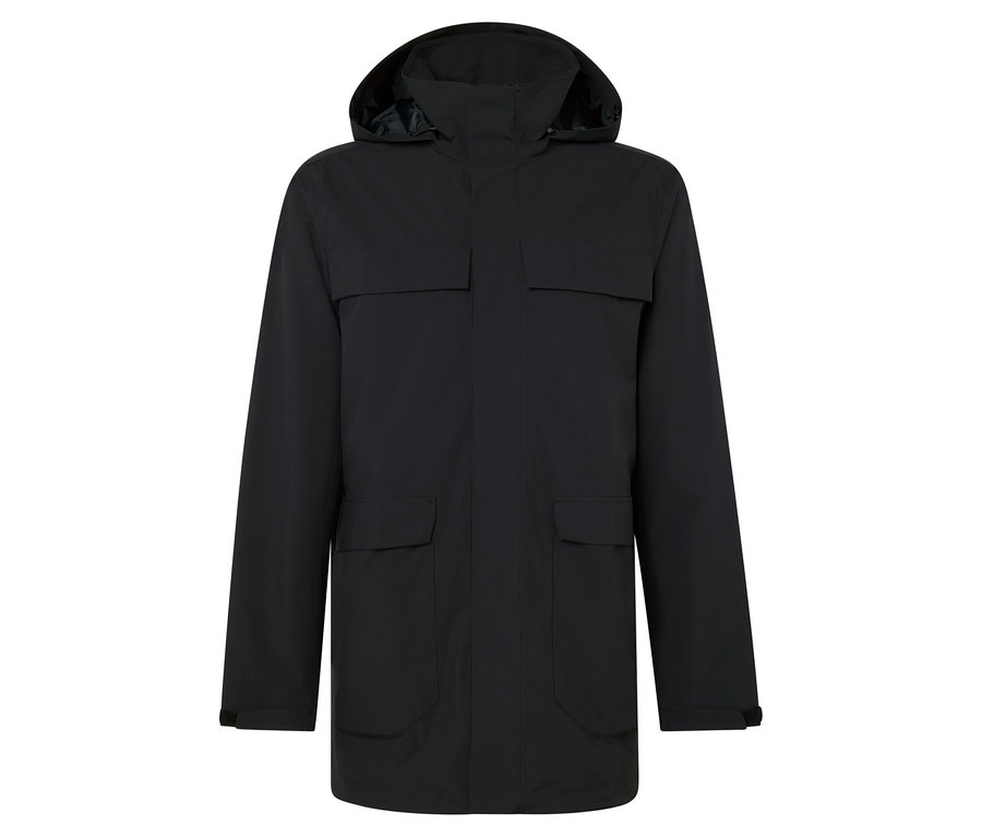 Fekete kapucnis kabát zsebekkel.