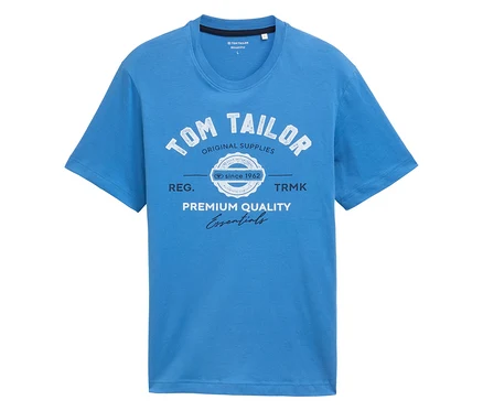 Kék Tom Tailor póló "Original Supplies, Premium Quality Essentials" felirattal.