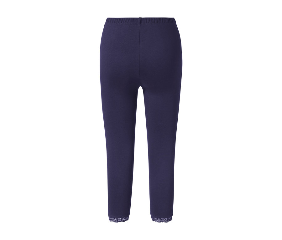 Sötétkék, 3/4-es, csipkés leggings.