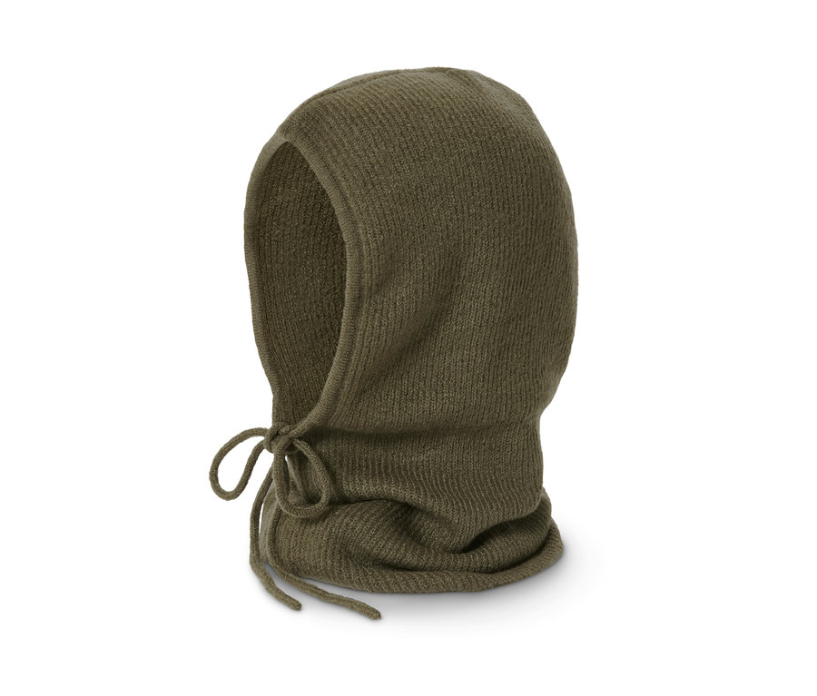 Olíva színű kötött sálsapka.